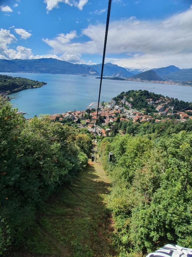 Apartment With View Lake Maggiore/Laveno Mombello 外观 照片